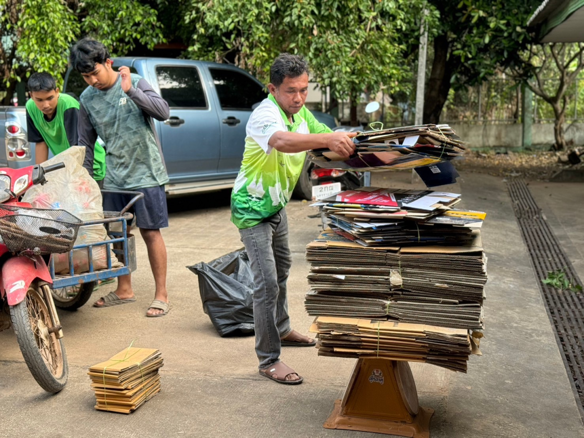 กิจกรรม "MOI Waste Bank Week - มหาดไทย ปักธงประกาศความสำเร็จ 1 องค์กรปกครองส่วนท้องถิ่น 1 ธนาคารขยะ"