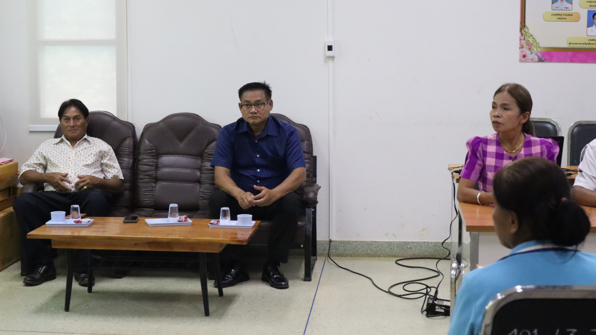 วันศุกร์ที่ 10 ตุลาคม  2568 เวลา 10.00 น. นายวิเชียร แตนกระโทก เป็นประธานในพิธี มอบใบประกาศให้กลุ่มแม่บ้าน ตามโครงการฝึกอบรมอาชีพระยะสั้น การทอผ้าขาวม้า       โดยมีคณะผู้บริหาร หัวหน้าส่วนราชการ เจ้าหน้าที่กองสวัสดิการฯ เข้าร่วมในครั้งนี้ และได้รับความประสบผลสำเร็จจากการขาย มีรายได้ ใช้ในการซื้อวัสดุอุปกรณ์บางส่วน ทำใ้ห้สามารถต่อยอด ในการทอผ้าขาวม้าและผ้าถุงลายต่างๆ เป็นรายได้เสริม จากการอบรมในครั้งนี้    ณ ห้องประชุมชั้น 2  องค์การบริหารส่วนตำบลสารภี